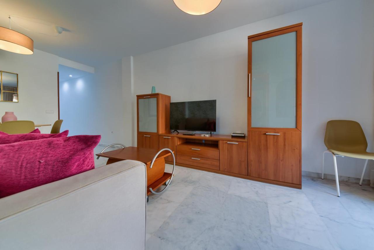 Holidays2Malaga Ayala 450 Mts From Beach & Terrace Buitenkant foto
