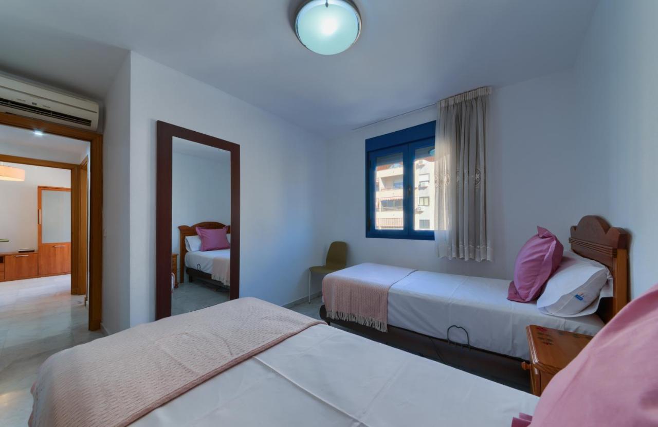 Holidays2Malaga Ayala 450 Mts From Beach & Terrace Buitenkant foto
