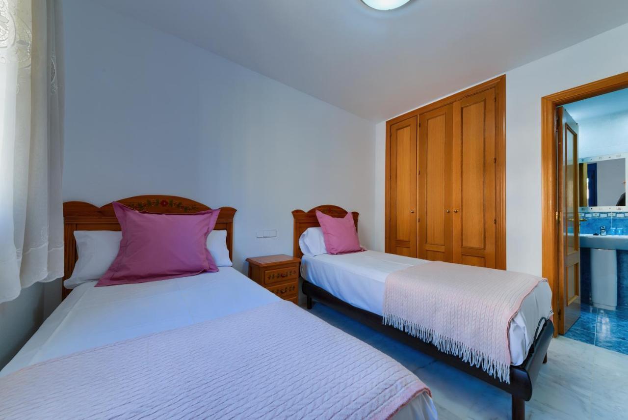 Holidays2Malaga Ayala 450 Mts From Beach & Terrace Buitenkant foto