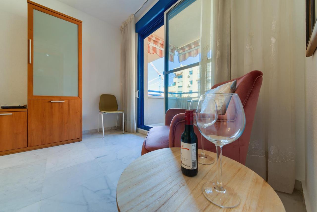 Holidays2Malaga Ayala 450 Mts From Beach & Terrace Buitenkant foto