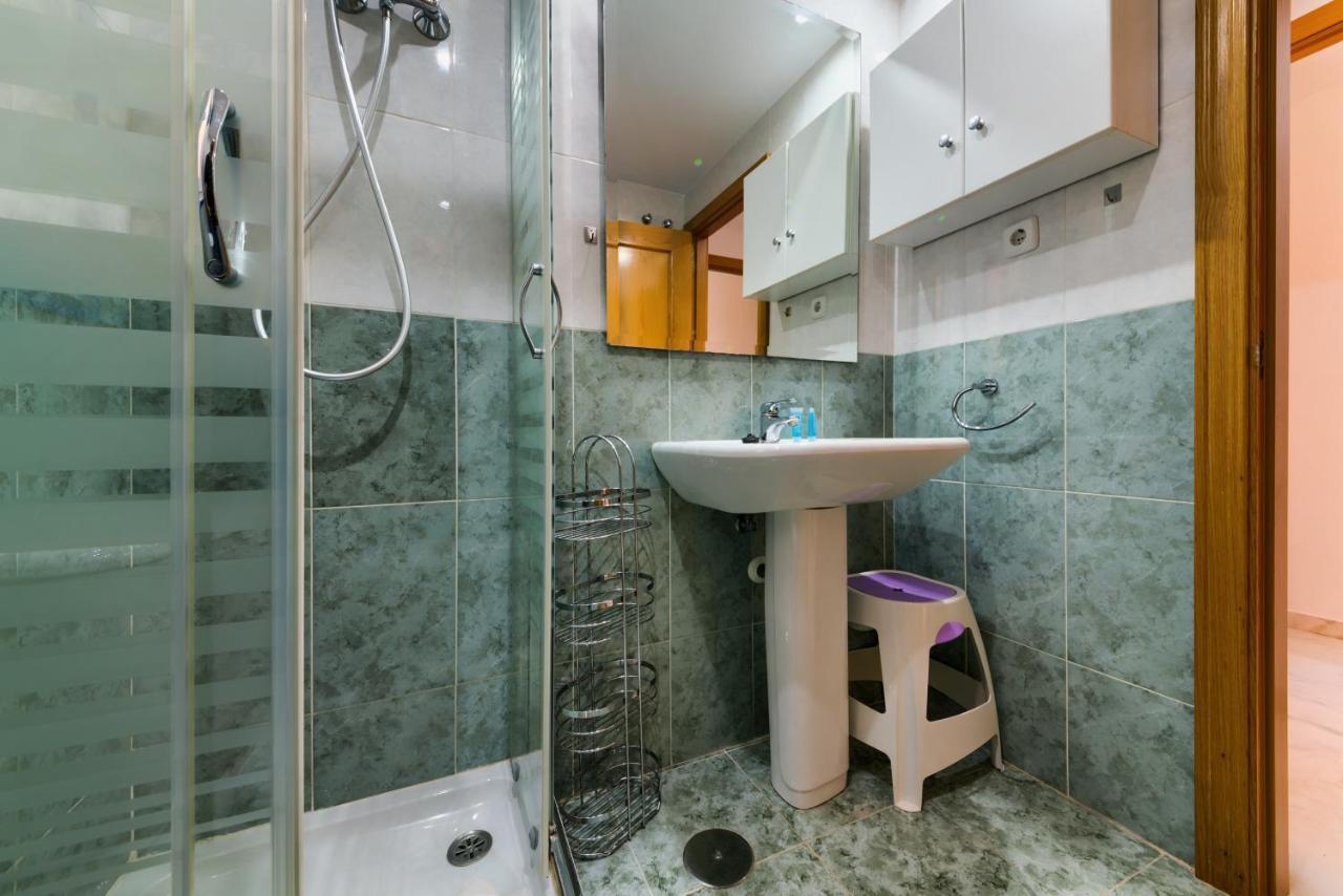 Holidays2Malaga Ayala 450 Mts From Beach & Terrace Buitenkant foto